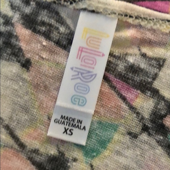 LuLaRoe Geometric Print Classic T Top - Picture 6 of 6